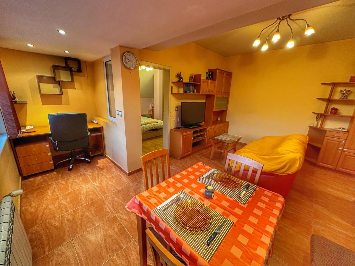 20 Off Sun Dance Apartment София Екстериор снимка